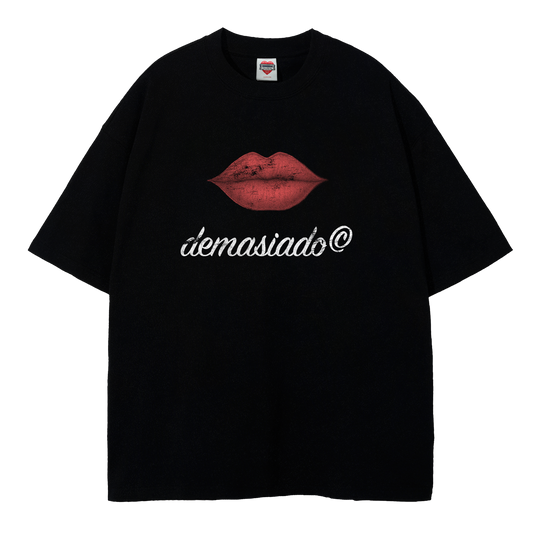 Kiss Me Tee